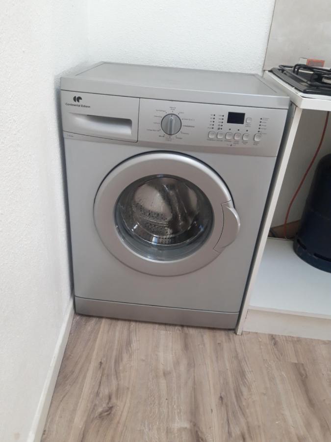 Appartement F1 Meuble 3 Personnes Aubenas Kültér fotó